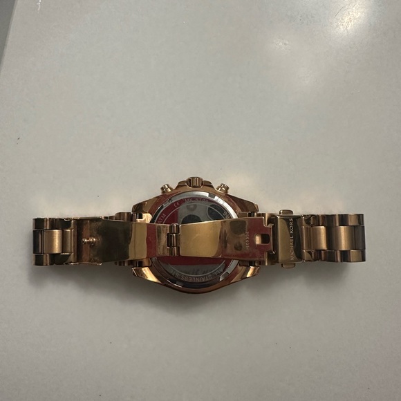 Michael Kors Watch - Picture 7 of 8